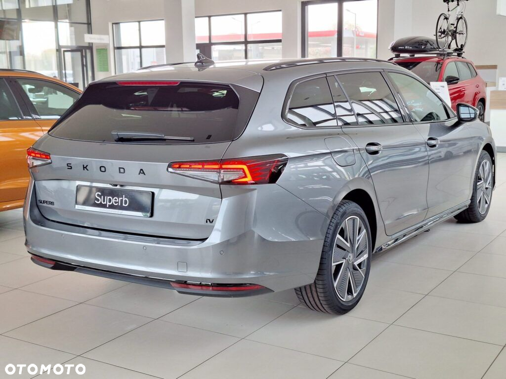 Skoda Superb 2.0 TSI Sportline DSG - 8