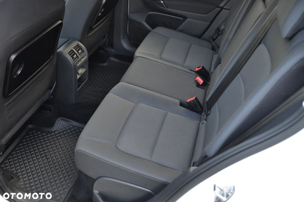 Volkswagen Golf Sportsvan - 26