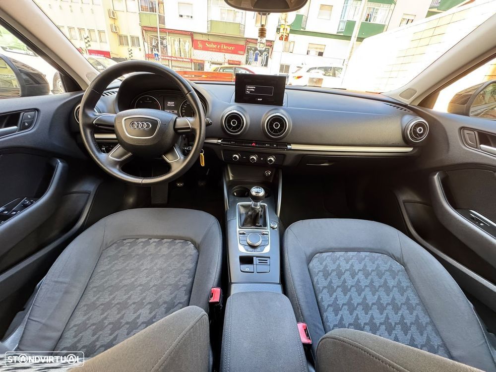 Audi A3 Sportback 1.6 TDI Attraction - 11