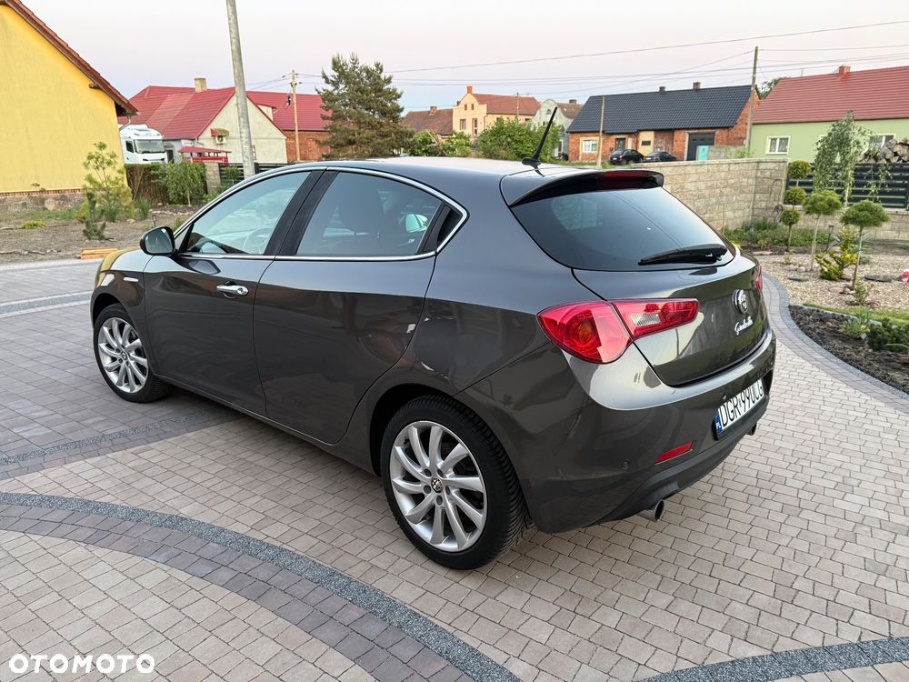 Alfa Romeo Giulietta - 5