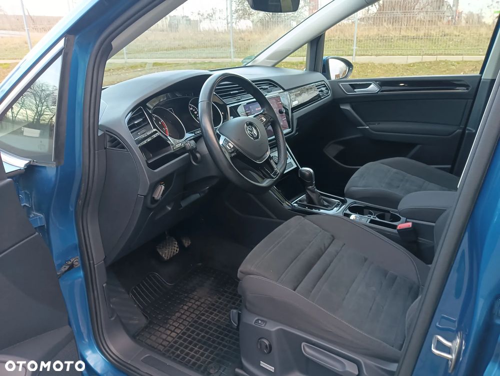 Volkswagen Touran 1.4 TSI (BlueMotion Technology) DSG Highline - 18