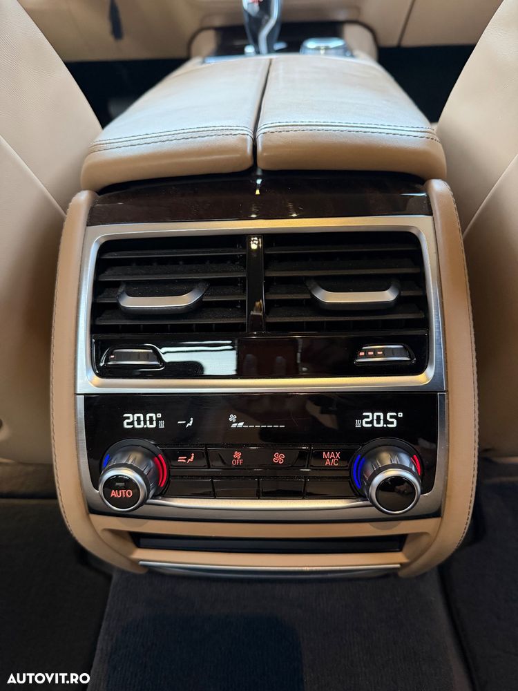 BMW Seria 7 740d xDrive - 23