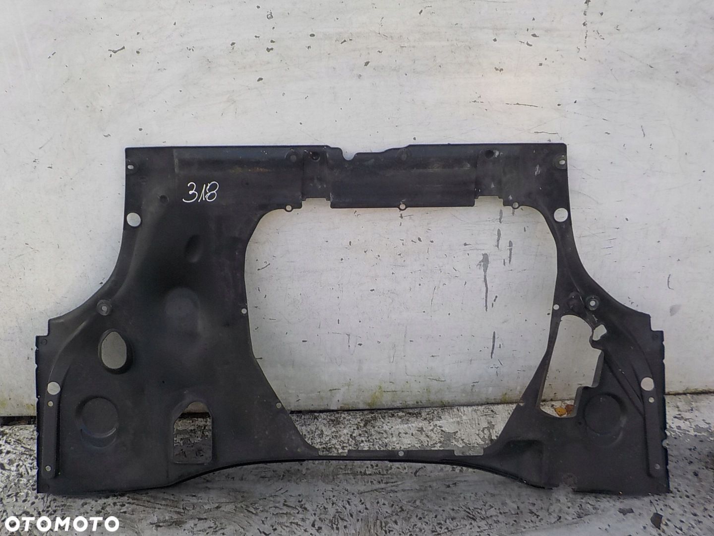 TOYOTA MR 2 II PLASTIKOWE WYKOŃCZENIE OSŁONA KOŁA ZAPASOWEGO POD MASKĘ - 1