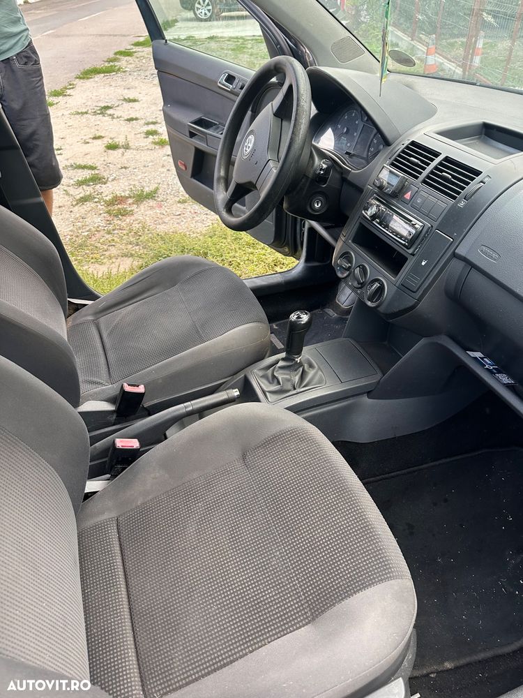 Volkswagen Polo - 13