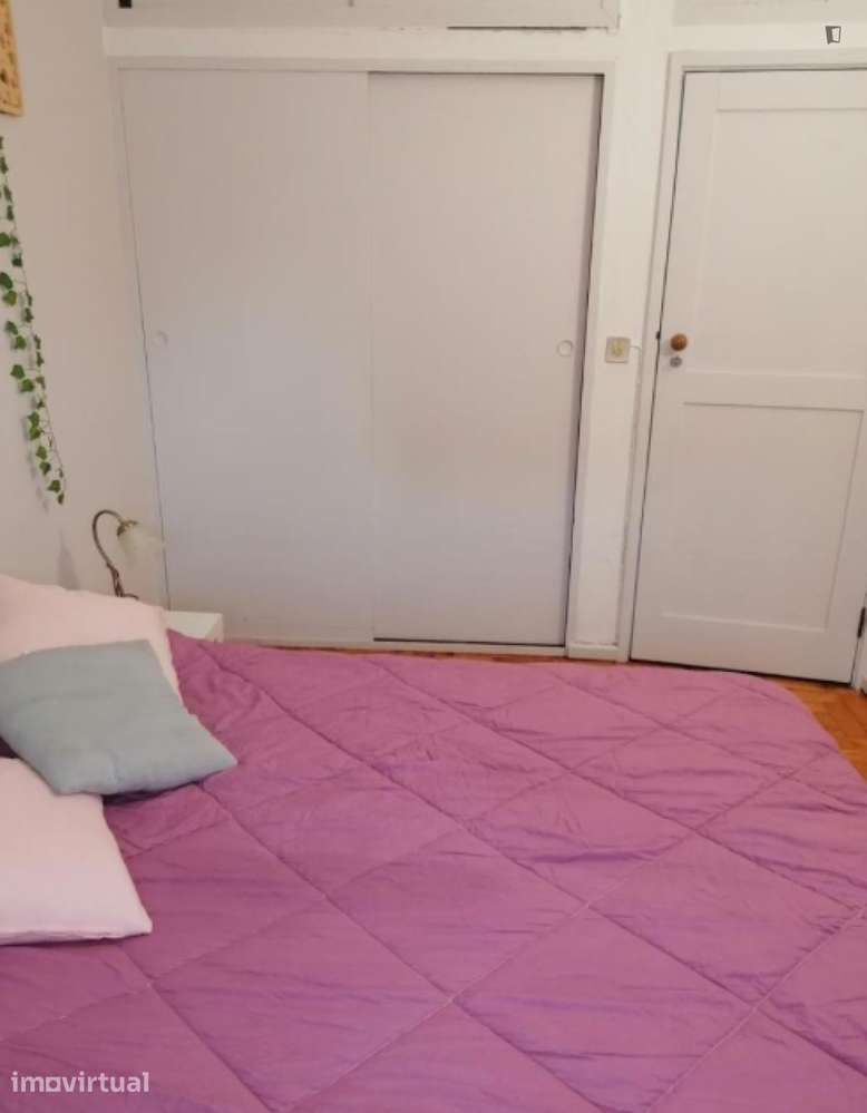 Quarto - localizado em Olivais Lisbon - Grande imagem: 3/13