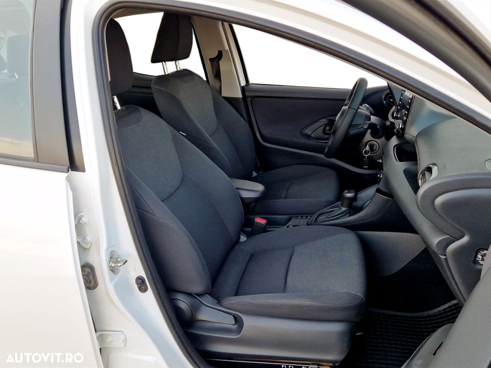 Toyota Yaris - 14