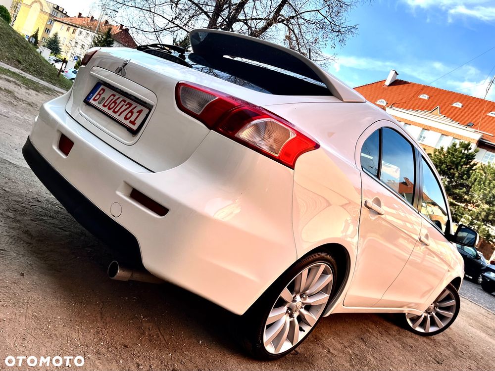 Mitsubishi Lancer 1.8 Intense - 6