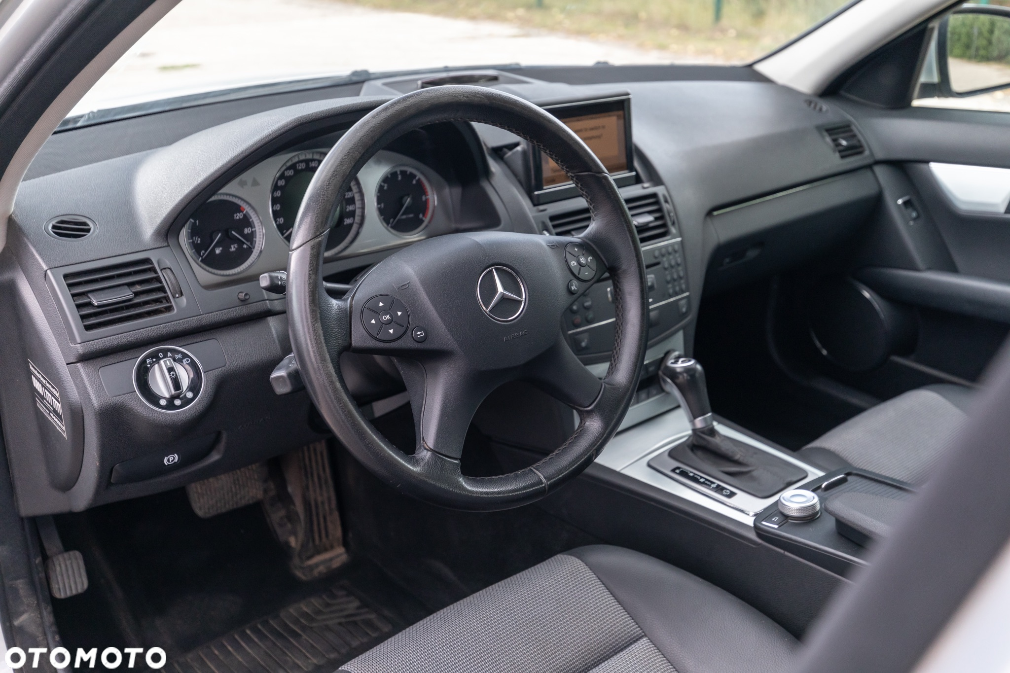 Mercedes-Benz Klasa C 220 T CDI DPF Automatik Avantgarde - 16