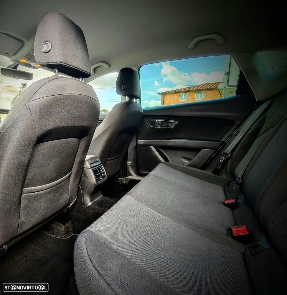 SEAT Leon 1.6 TDI S&S Style - 12