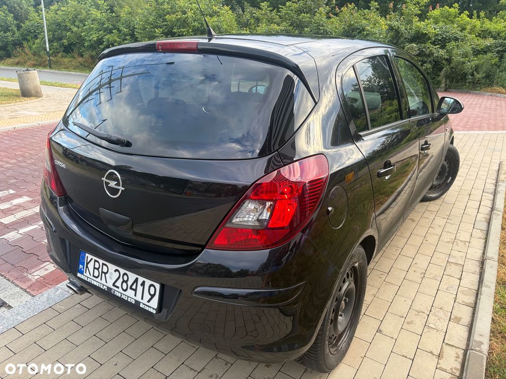 Opel Corsa 1.4 16V Color Edition - 4