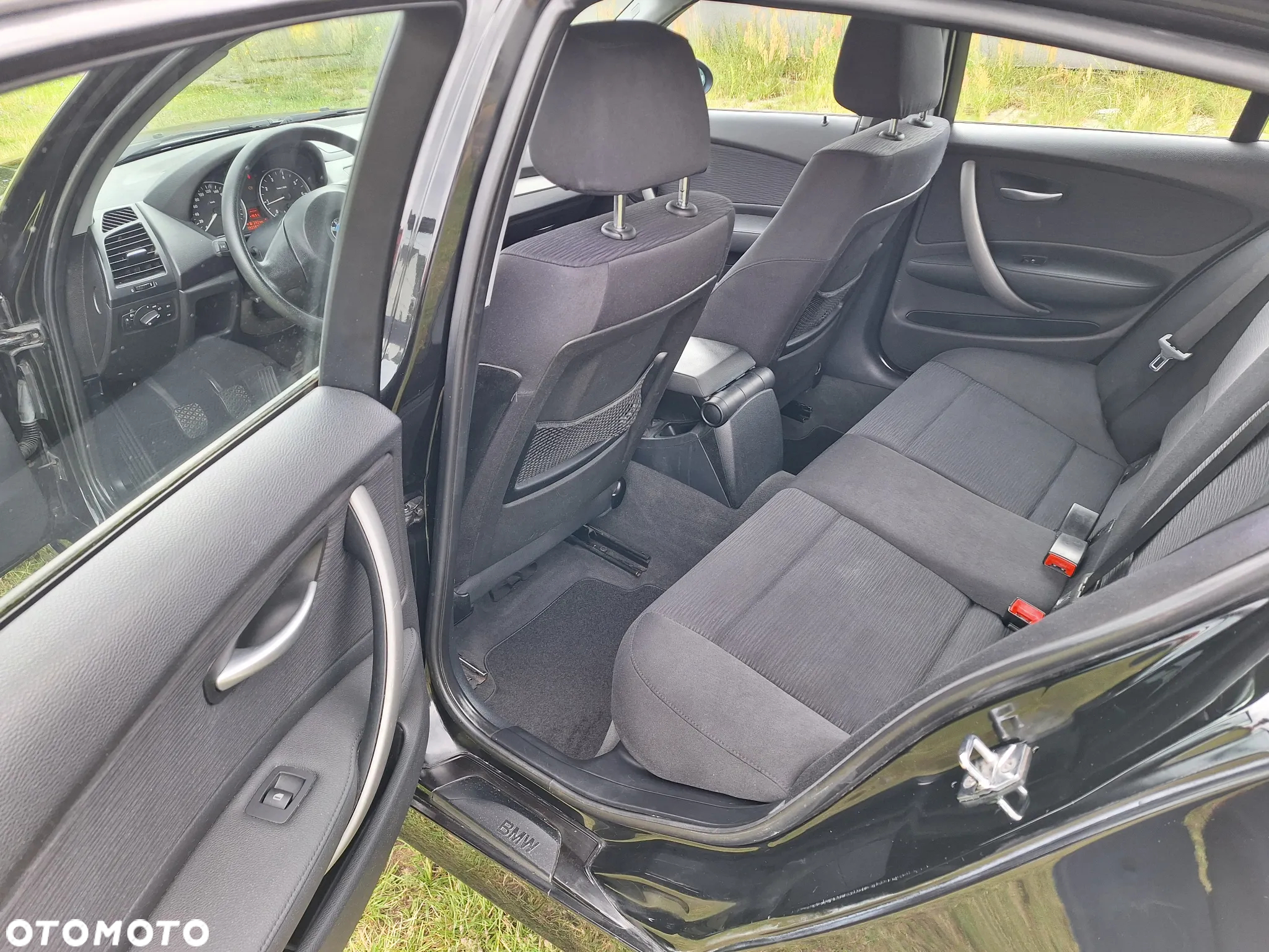 BMW Seria 1 116i - 19