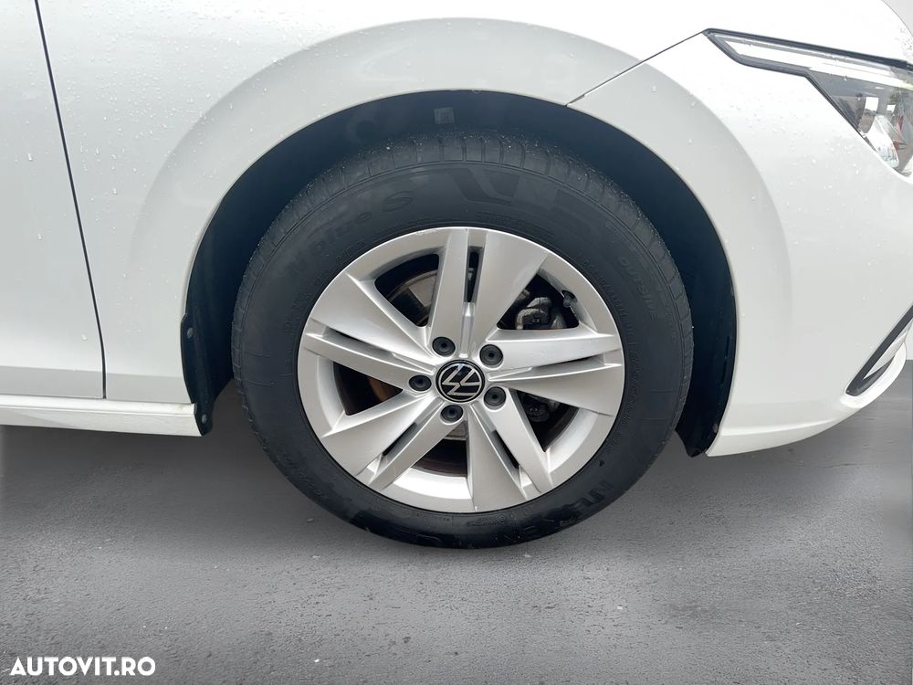 Volkswagen Golf 1.5 eTSI ACT DSG MHEV Style - 6