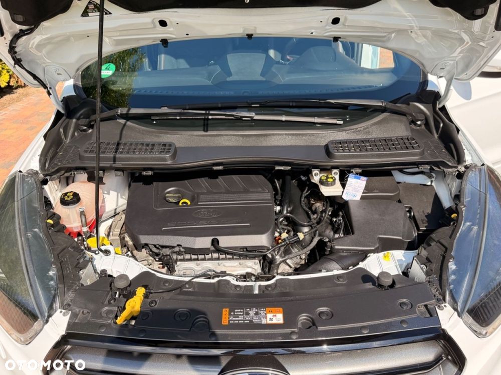 Ford Kuga - 32