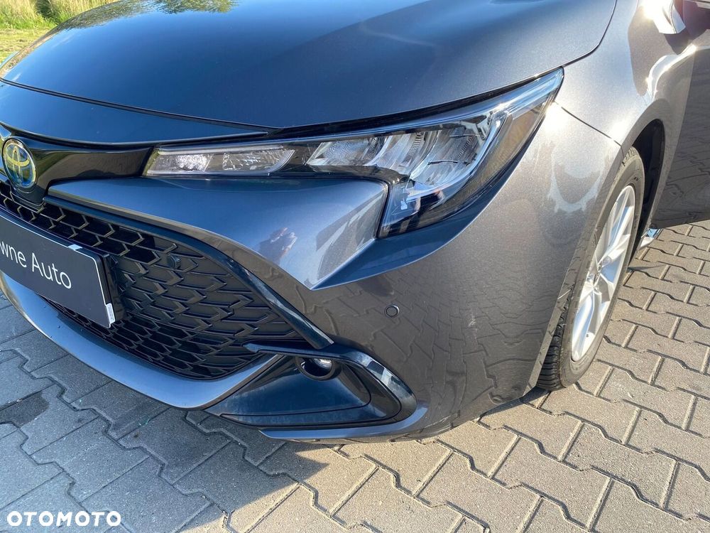 Toyota Corolla 1.8 Hybrid Comfort - 28
