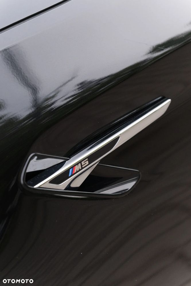 BMW M5 Standard - 12