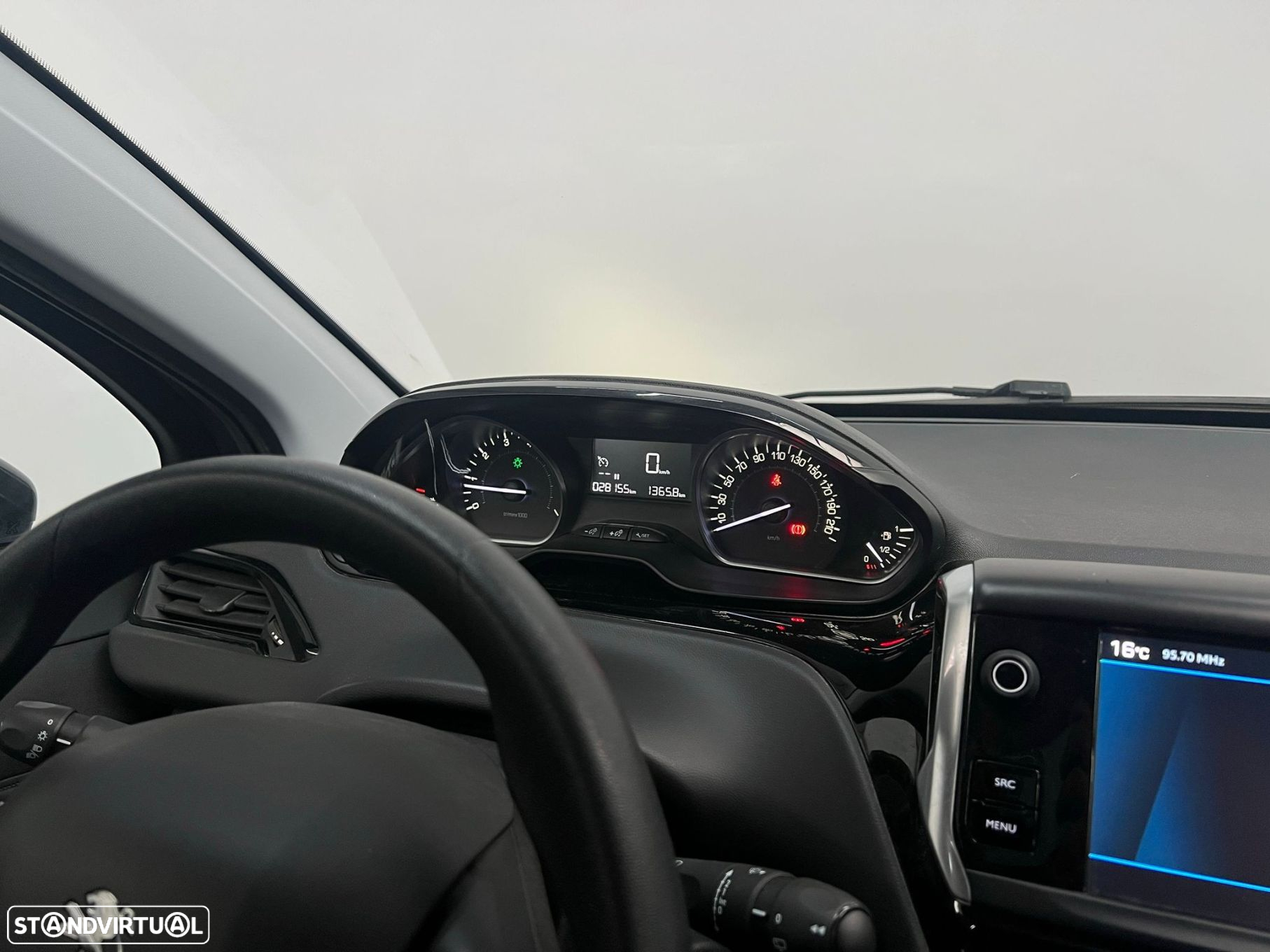 Peugeot 208 1.2 PureTech Access - 28