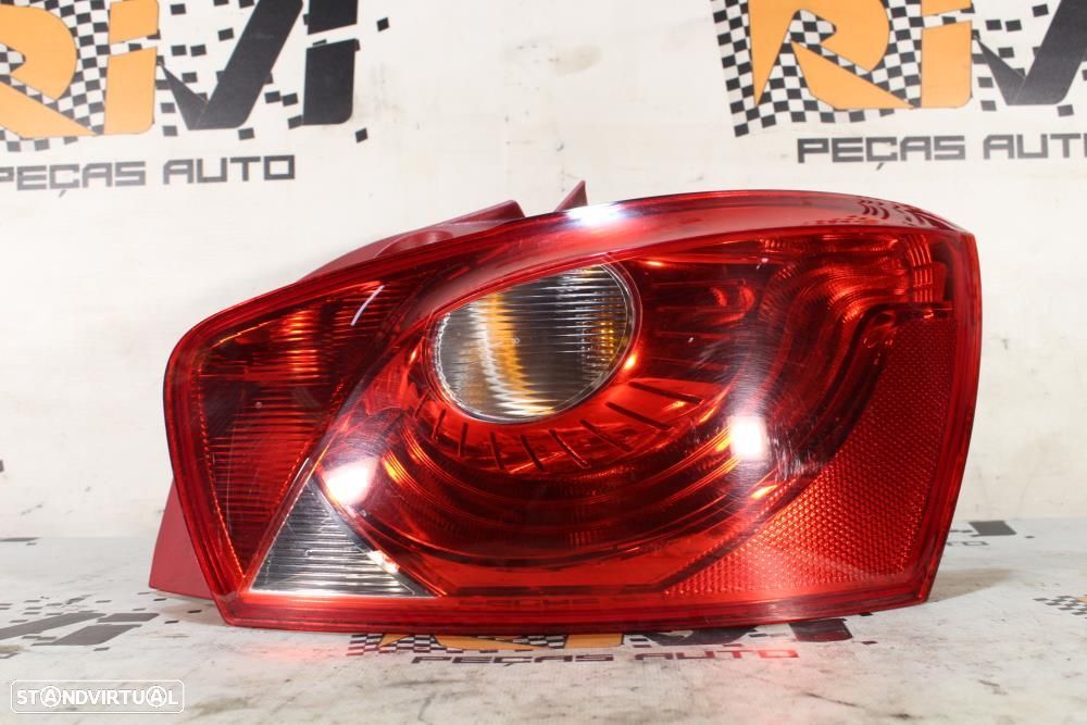 Farolim Direito Seat Ibiza Iv (6J5, 6P1)  6J4945096c / 6J4945112b / Pa - 1