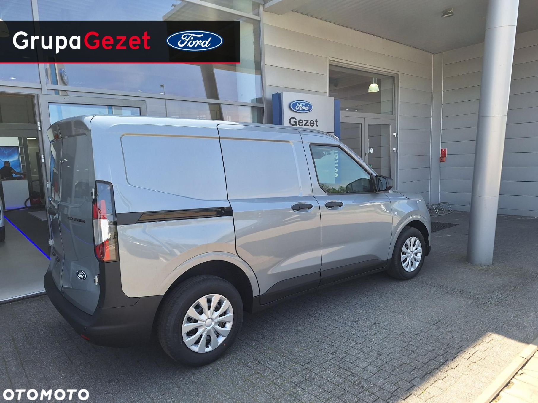 Ford Transit Courier - 2
