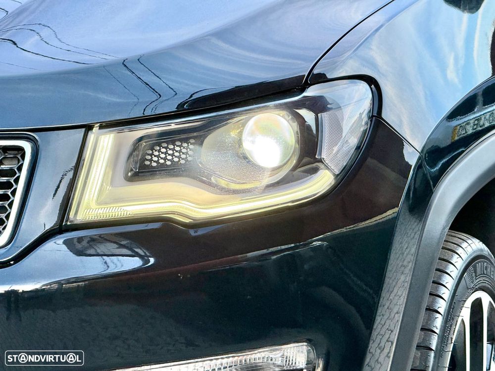 Jeep Compass 1.3 T Limited - 7