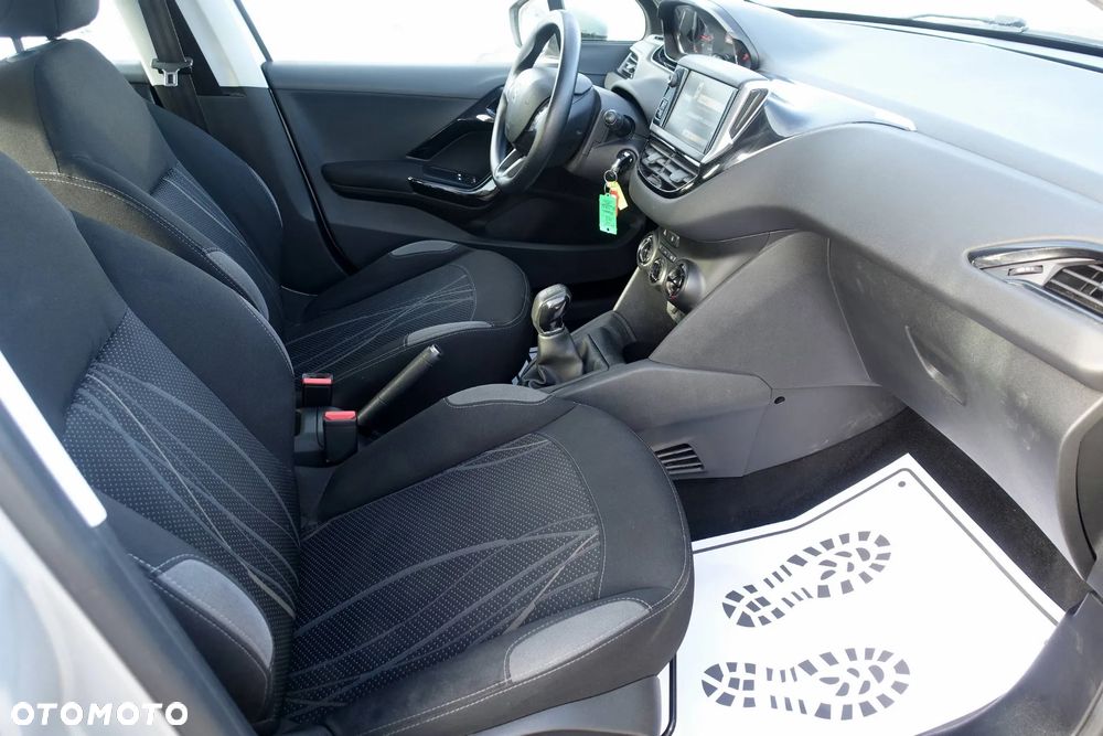 Peugeot 208 1.2 VTi Active - 11