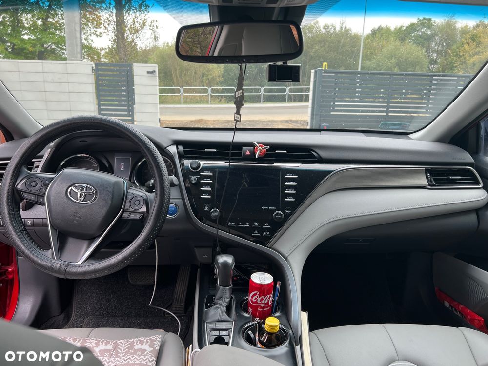 Toyota Camry 2.5 Hybrid Executive CVT - 10