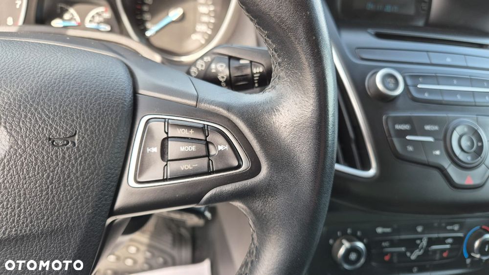 Ford Focus 1.0 EcoBoost Start-Stopp-System TREND - 16