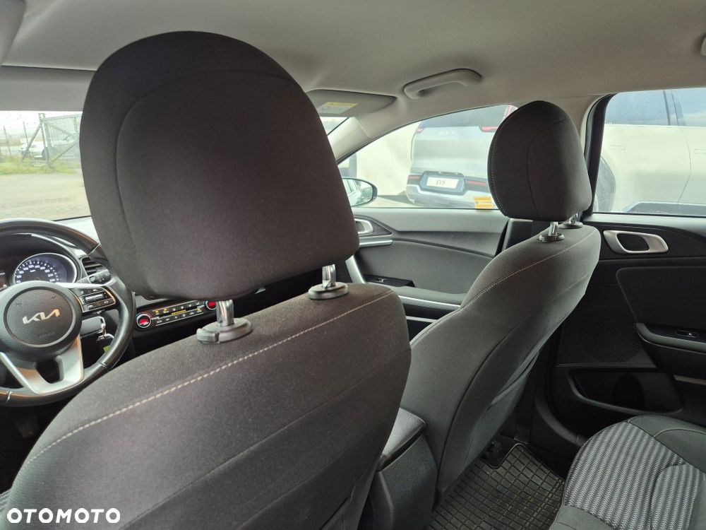 Kia Ceed 1.5 T-GDI M - 14