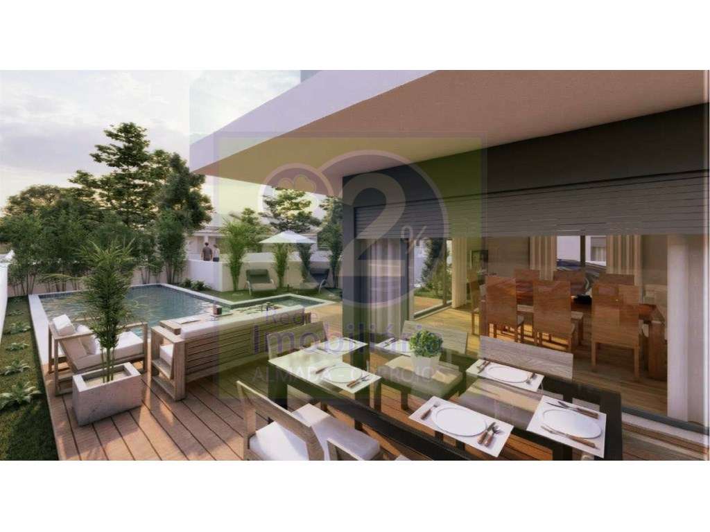 Moradia V4, Piscina, Aroeira - Grande imagem: 2/7