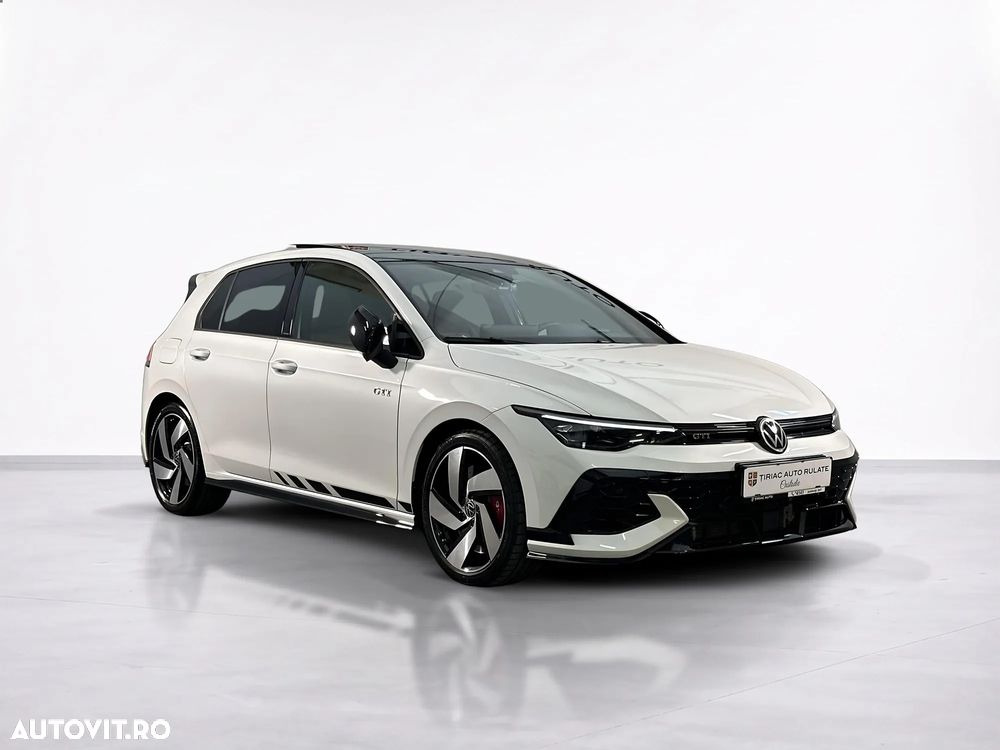 Volkswagen Golf - 8