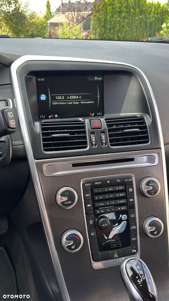 Volvo XC 60 - 38