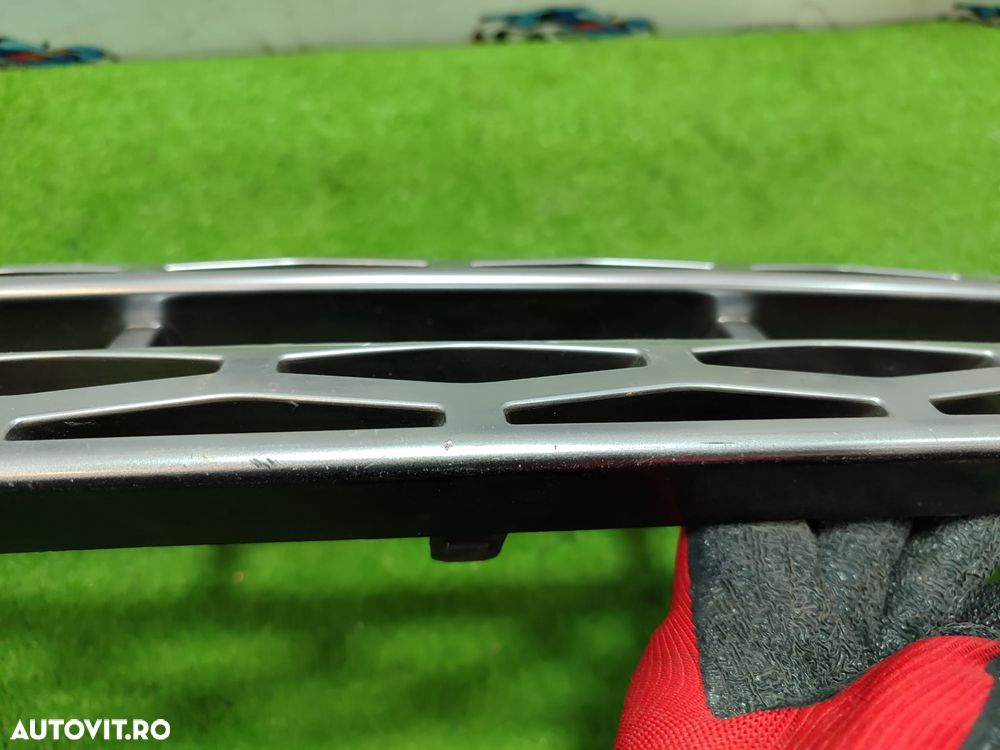 GRILA CENTRALA SUPERIOARA LAND ROVER RANGE ROVER EVOQUE (L538) / SUV / COD OEM DJ328200AA / DJ328200A1682B 2011 – 2018 (4I2) - 3
