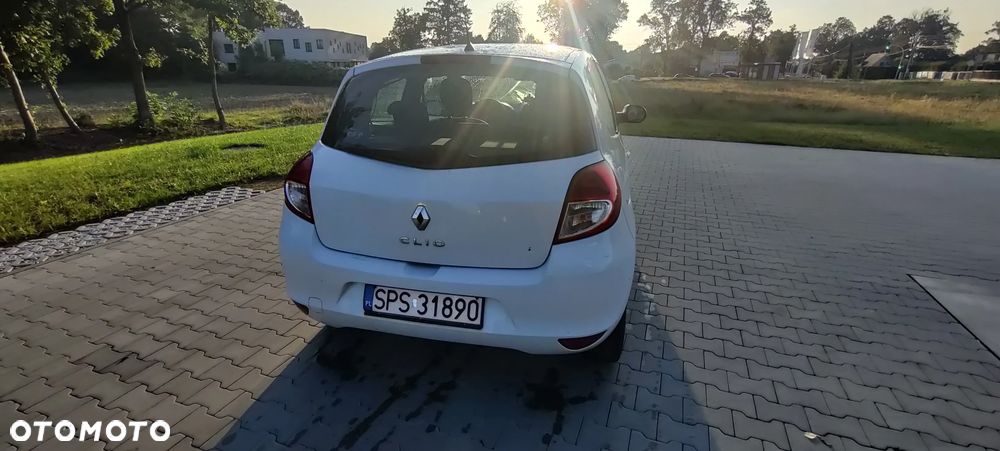 Renault Clio 1.5 dCi Alize - 6