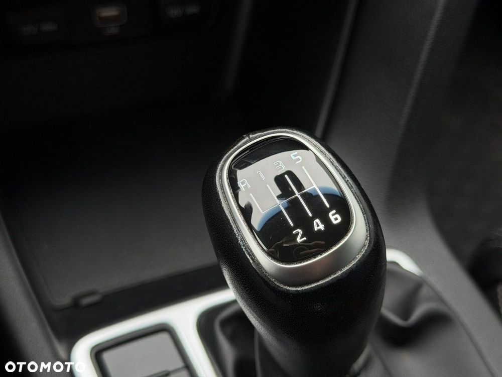 Kia Sportage 1.6 CRDI Black Edition 2WD - 27