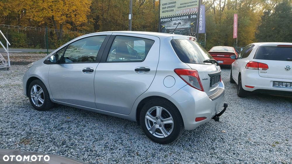 Toyota Yaris 1.33 VVT-i Executive - 24