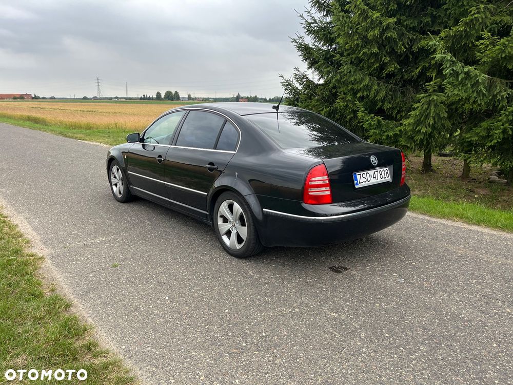 Skoda Superb - 4