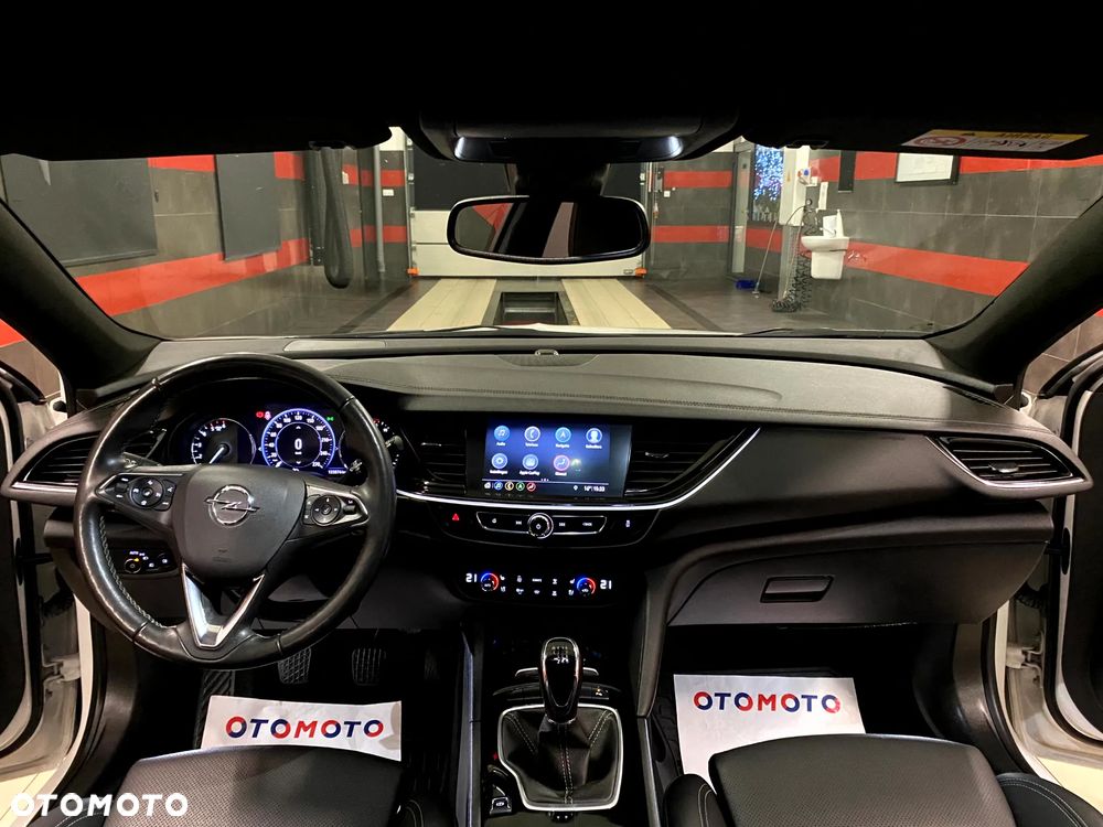 Opel Insignia 2.0 CDTI Business Elegance S&S - 18