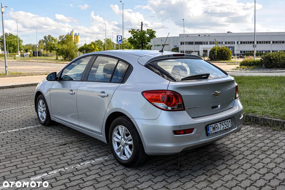 Chevrolet Cruze - 3
