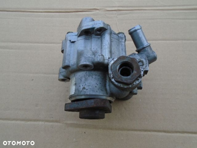 pompa wspomagania bmw x5 e53 3.0i M54B30 - 1