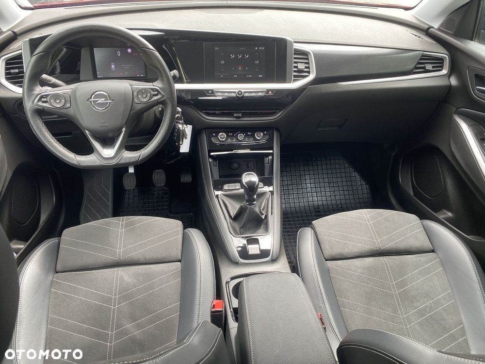 Opel Grandland 1.2 T GS S&S - 13