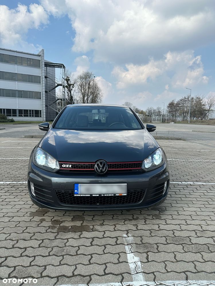 Volkswagen Golf - 4