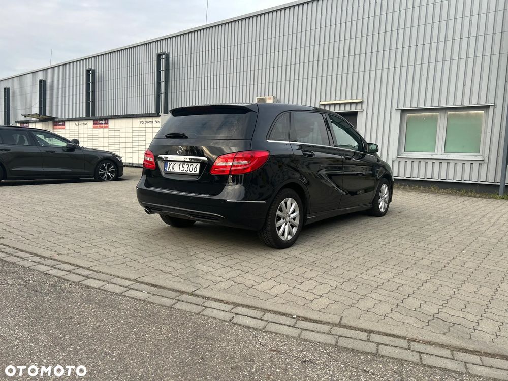 Mercedes-Benz Klasa B 180 CDI (BlueEFFICIENCY) - 14