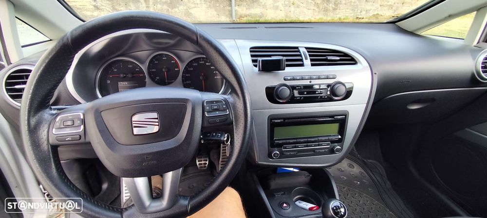 SEAT Leon 1.6 TDI DPF E-Ecomotive Style - 7