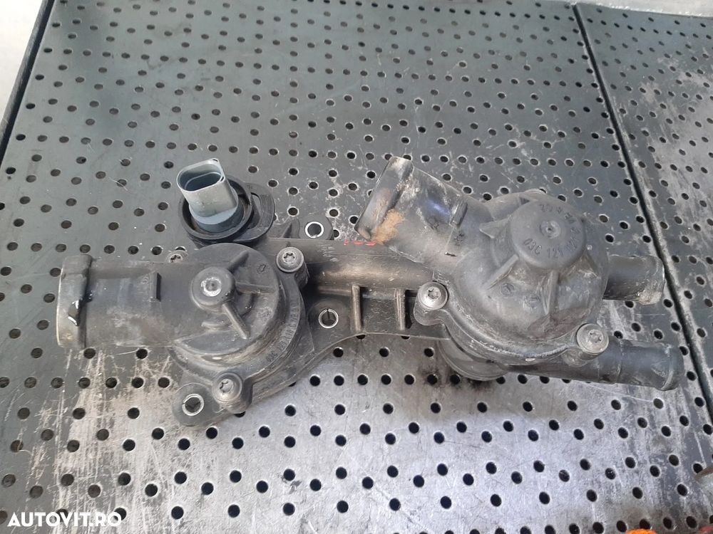 carcasa termostat  1.6 fsi bag  vw golf 5 skoda octavia 2 audi a3 8p seat leon 03c121118c - 2