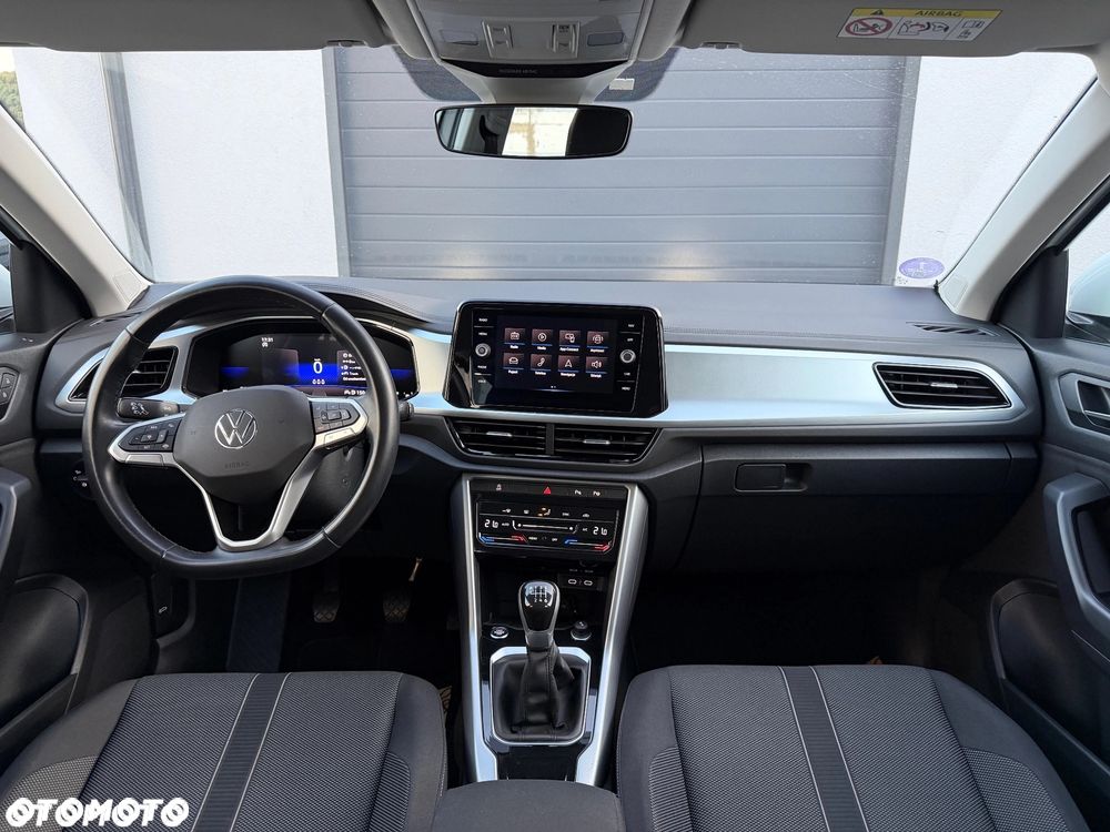 Volkswagen T-Roc - 8