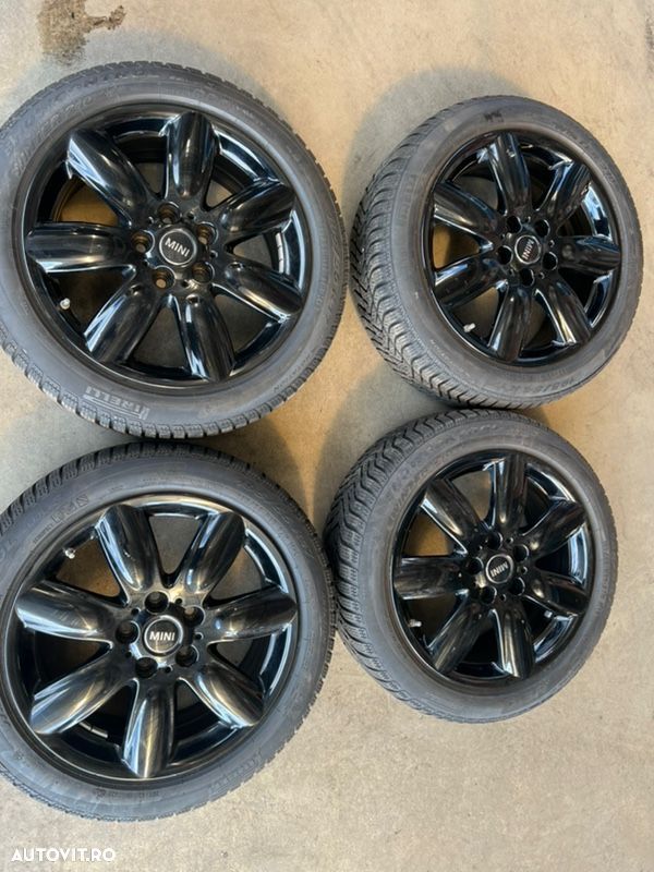 vând jante originale Mini Cooper pe 17” cu anvelope iarnă - 1