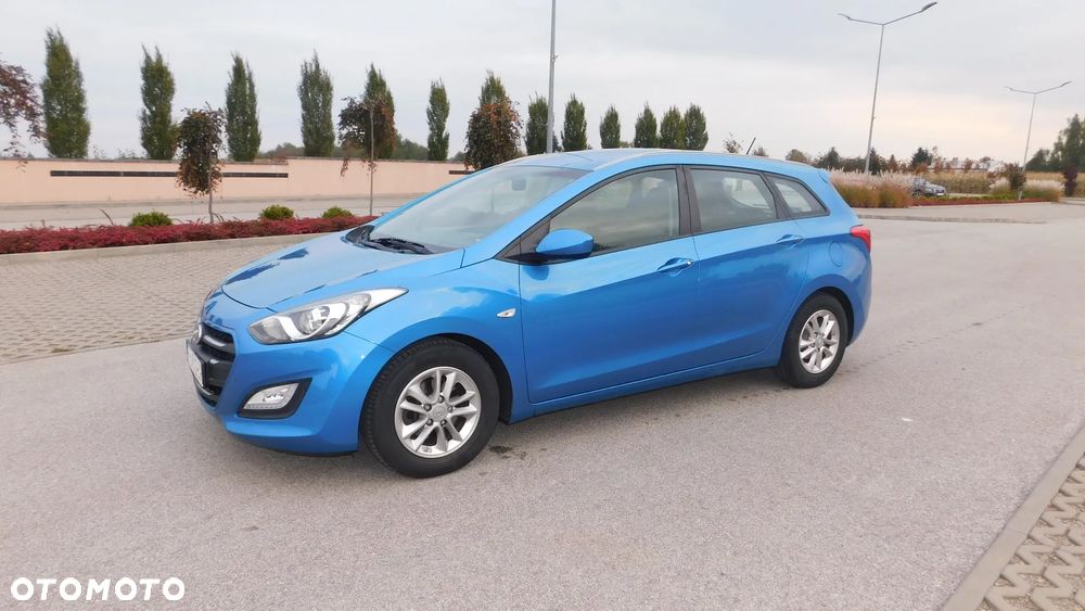 Hyundai i30 1.6 Comfort - 13