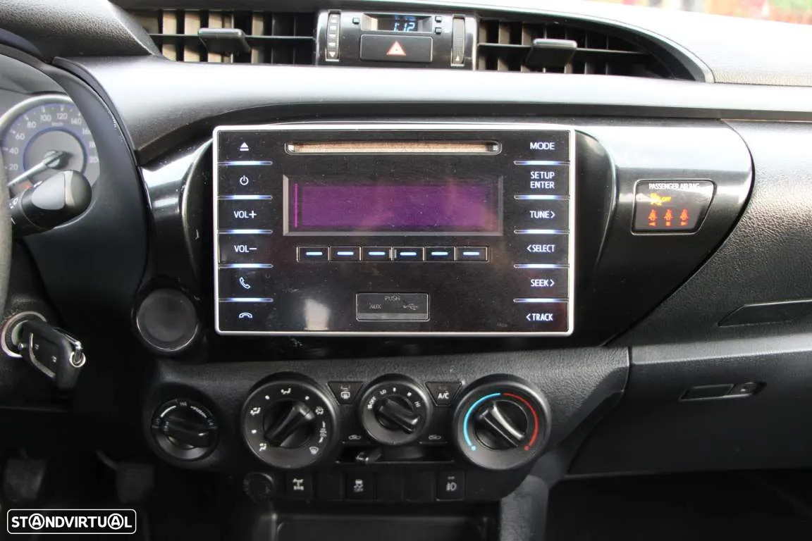 Toyota Hilux 2.4 D-4D 4WD CD CM - 4