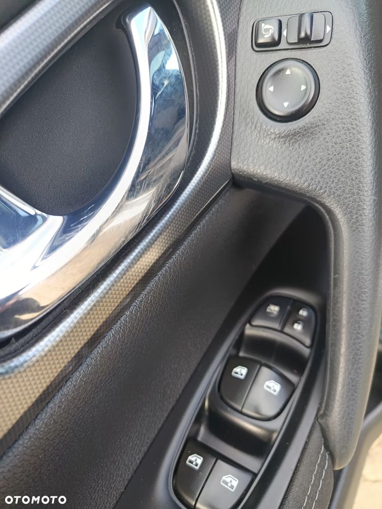 Nissan Qashqai 1.6 DCi Tekna Xtronic EU6 - 11