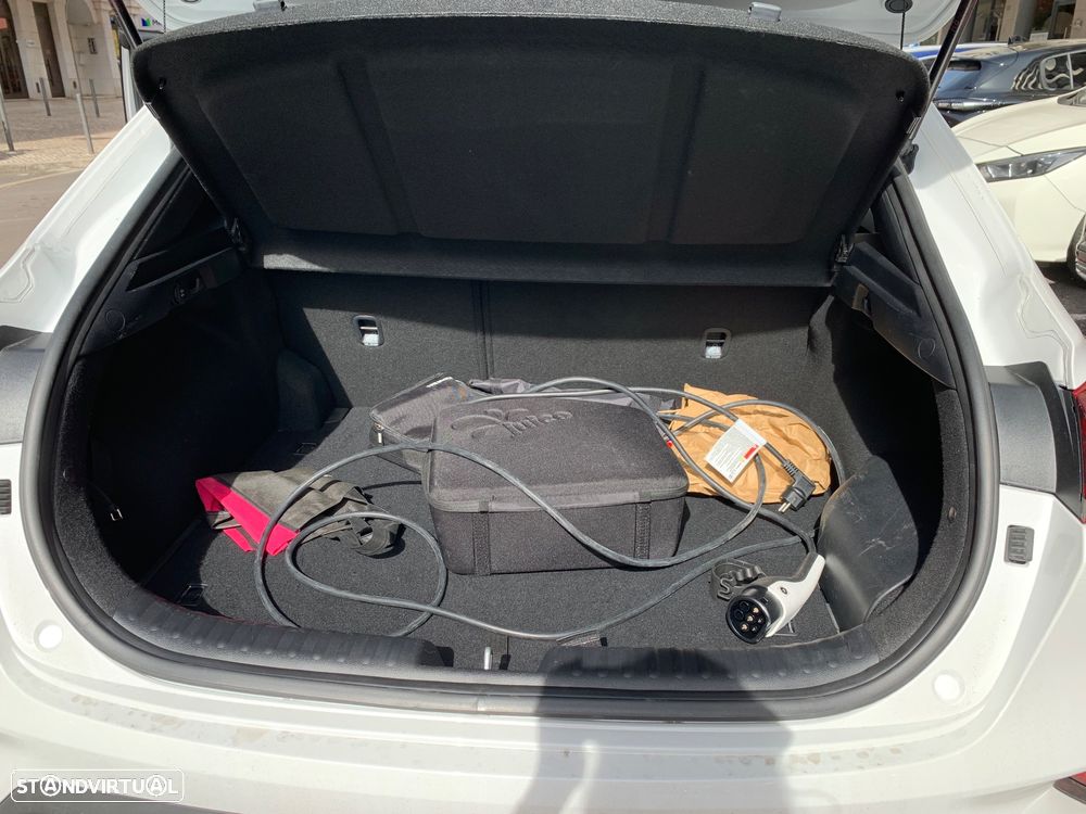 Kia XCeed 1.6 GDi PHEV Drive - 11