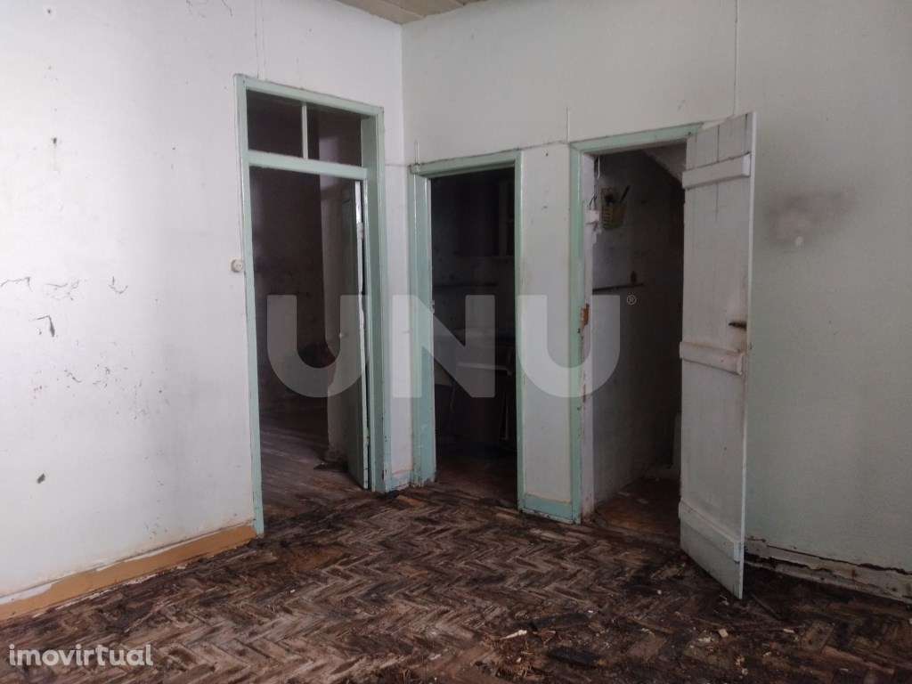 Moradia com 4 frações de utilização independente - Zona Histórica - Grande imagem: 5/7